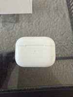 Apple AirPods Pro 2. Gen Ladecase mit Kopfhörer