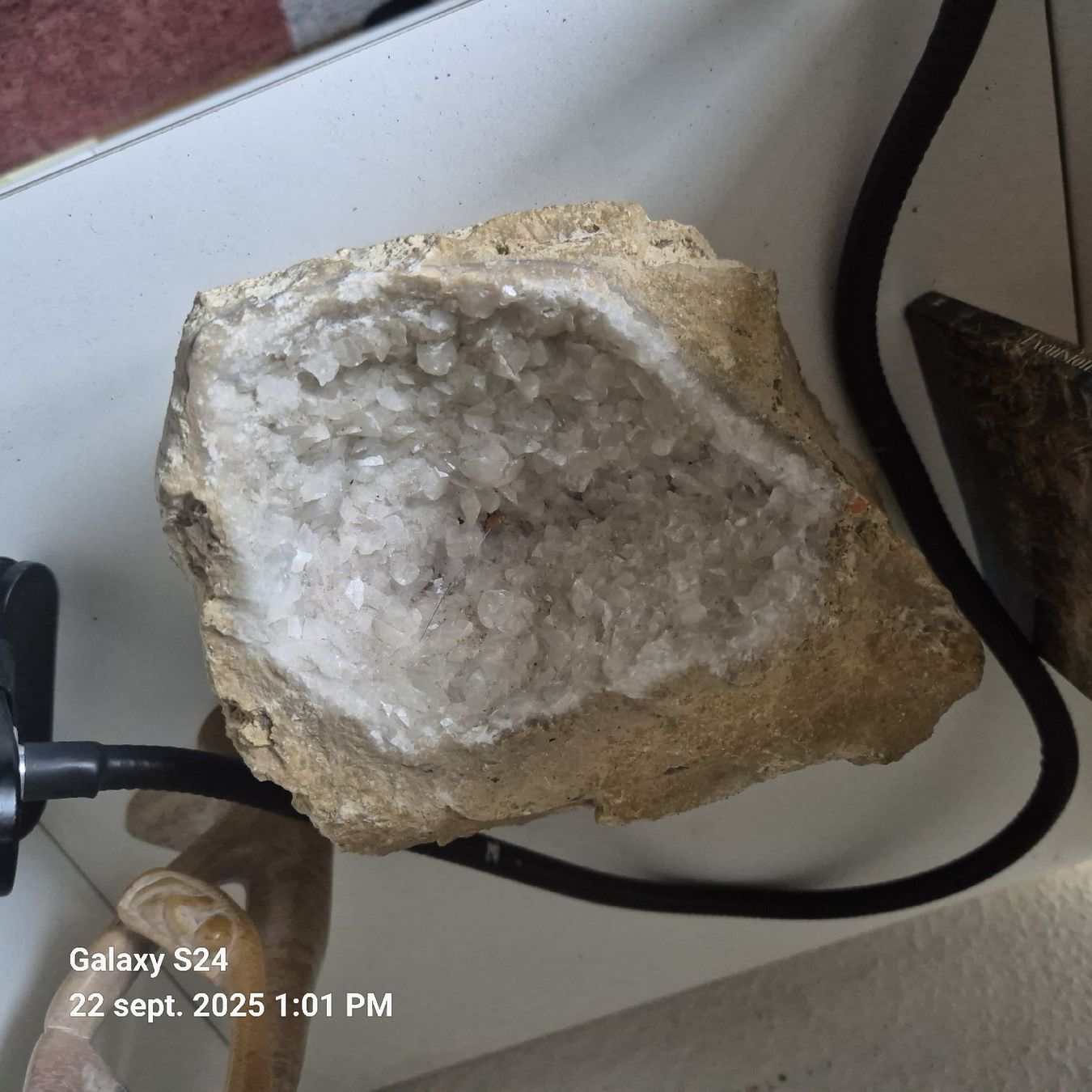 Minerali & Pietre curative: Belle pièce de Geode – Usato da Fribourg venduto da hug_2ssc 1