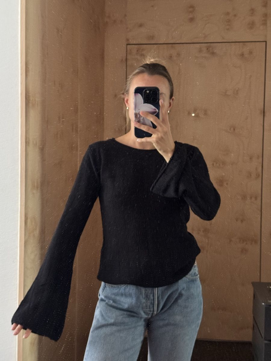 Weekday Blusen: Weekday black long sleeve top size small – Gebraucht aus Zürich von gva_r9gs 4