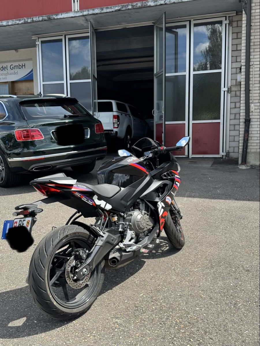 Aprilia Strasse: Aprilia RS457 GP Replica – Gebraucht aus Koppigen von JakupiFahrzeughandel 4