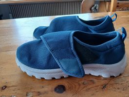 1 paire de souliers (neuves)