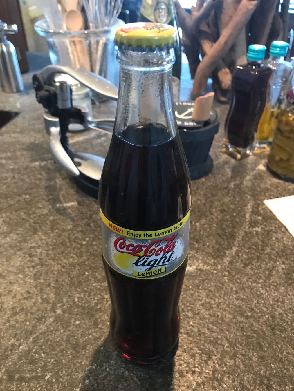 Coca-Cola Altro in Stoviglie & Bicchieri: Coca Cola Flaschen (2 Stk.) – Nuovo (secondo la descrizione) da Merligen venduto da boesch22 3