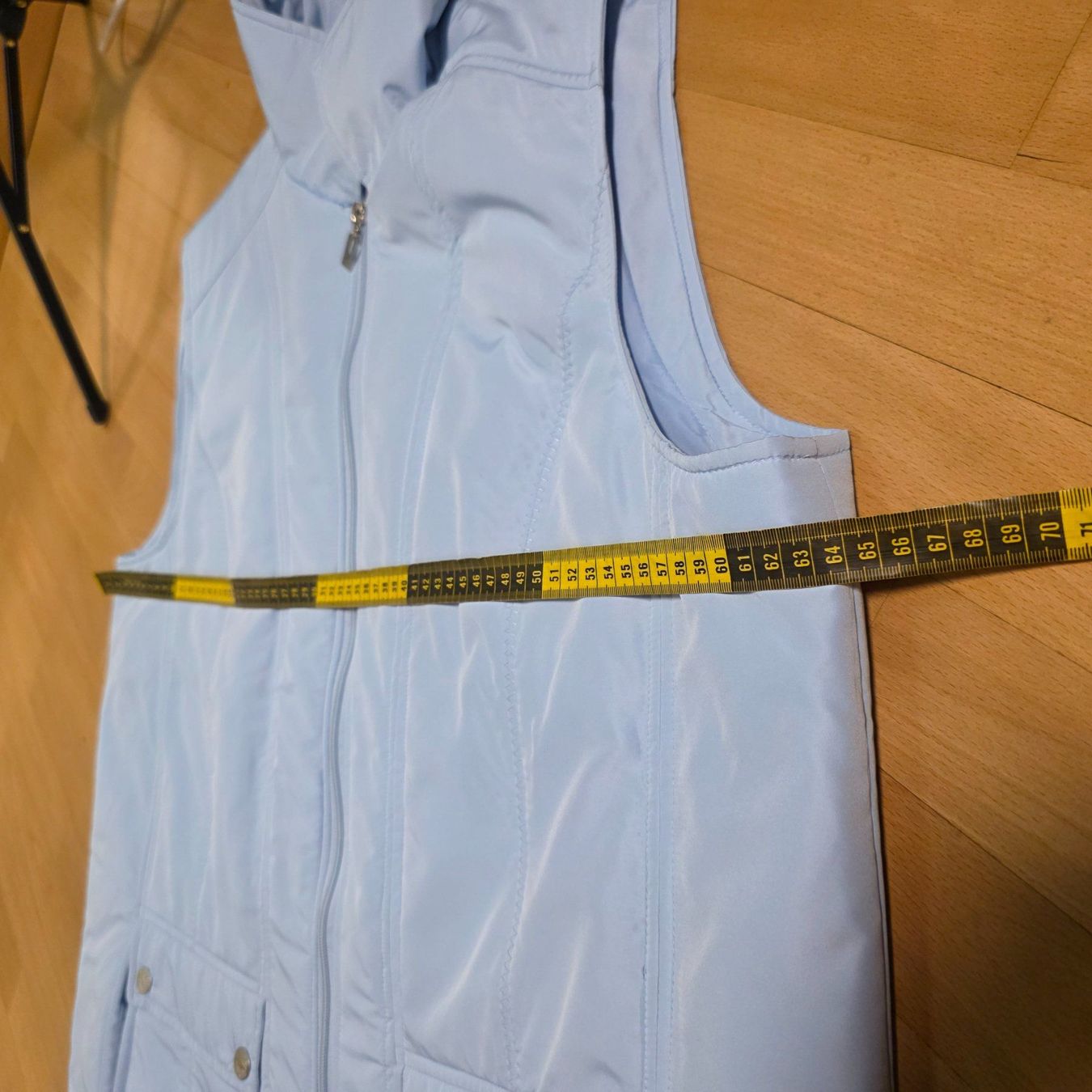 Gilet & Giacche senza maniche: Hellblauer Damenweste mit Reißverschluss – 48 – Usato da Wald ZH venduto da CapLux 5