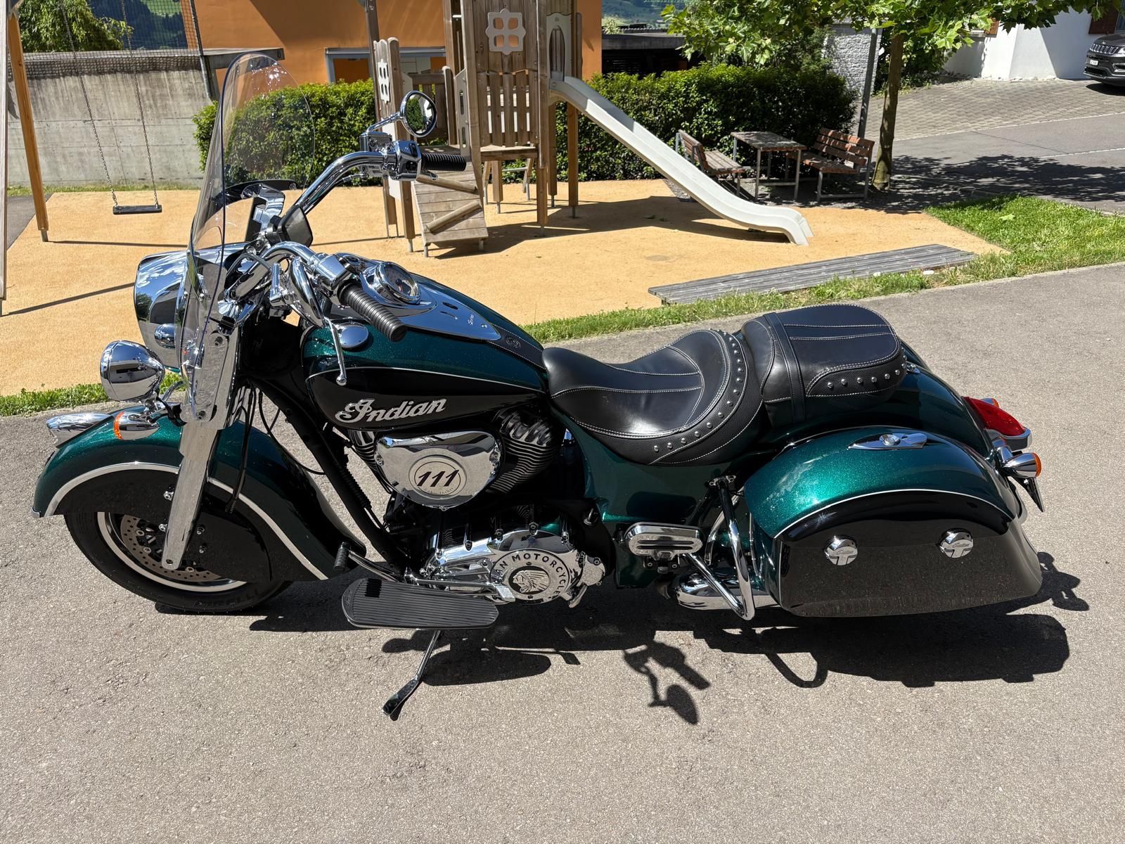 Indian Motorcycle Cruisers: Indian Springfield – D'occasion à Steinen par tho_jc9d 2