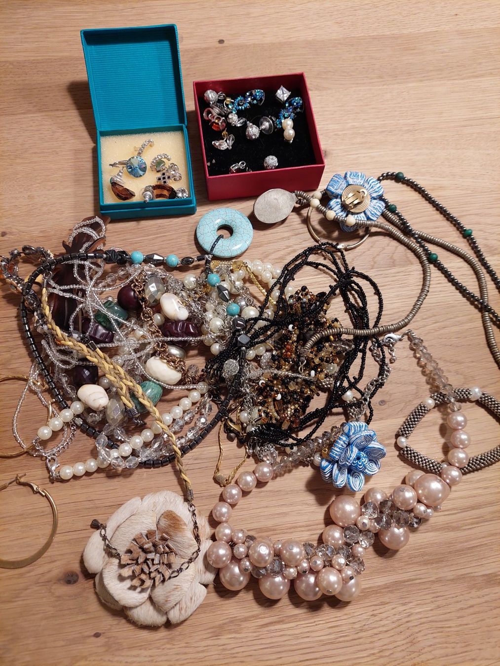 Autres bijoux: Schmuck / Bijoux – D'occasion à Adliswil par Boncoinsuisse 8