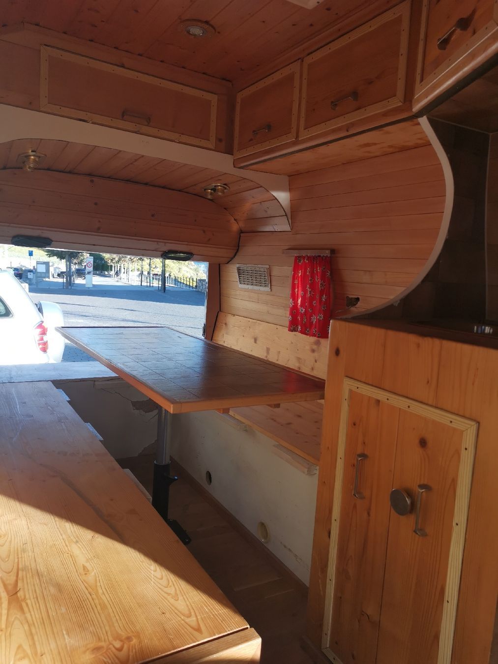 Ford Veicoli da campeggio: Ford Transit Wohnwagen Camper – Usato da Varen venduto da xSSUPx 4