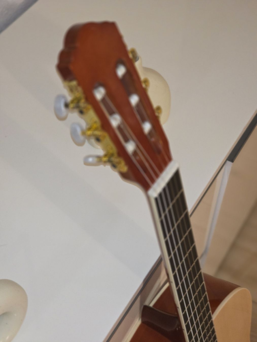 Strumenti musicali: Custom Trans Acoustic Klassische Gitarre – Nuovo (secondo la descrizione) da Schuepfheim venduto da Guttime 5