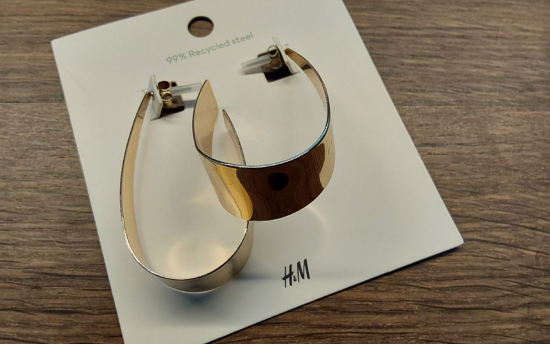H&M Ohrringe & -stecker: Ohrringe Modeschmuck Stahl – Neu und originalverpackt aus Köniz von scopello12