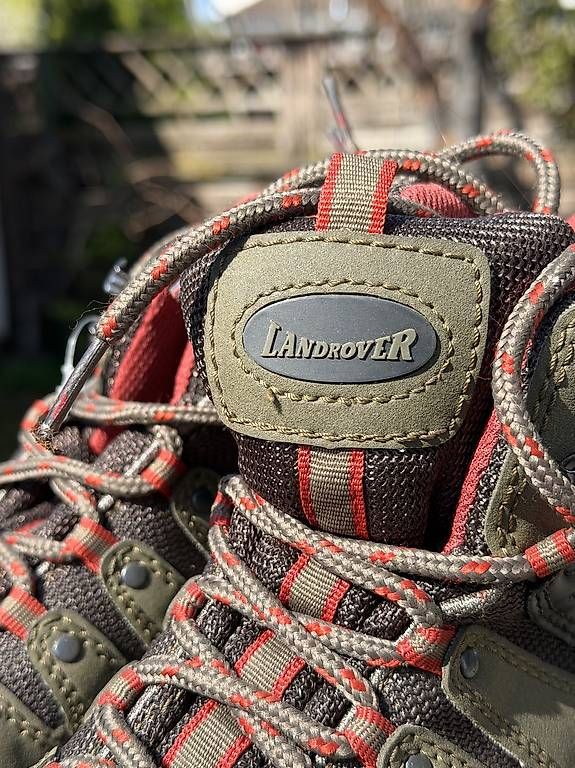 Scarpe da uomo: Neuer Wanderschuh – Usato da Münchenstein venduto da lili-be 1
