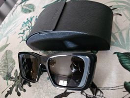 Sonnenbrille Prada SPR08Y Schwarz mit Etui