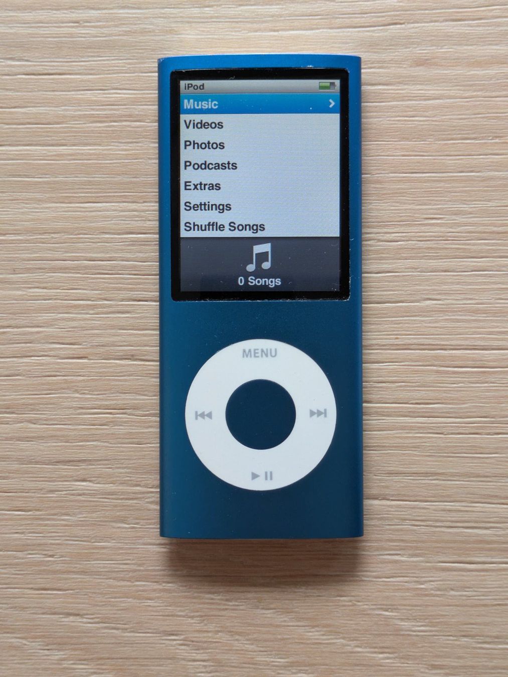 Apple Tragbarer Mediaplayer: iPod nano blue 8GB with box and accessories – Defekt aus Vessy von Krono5 1