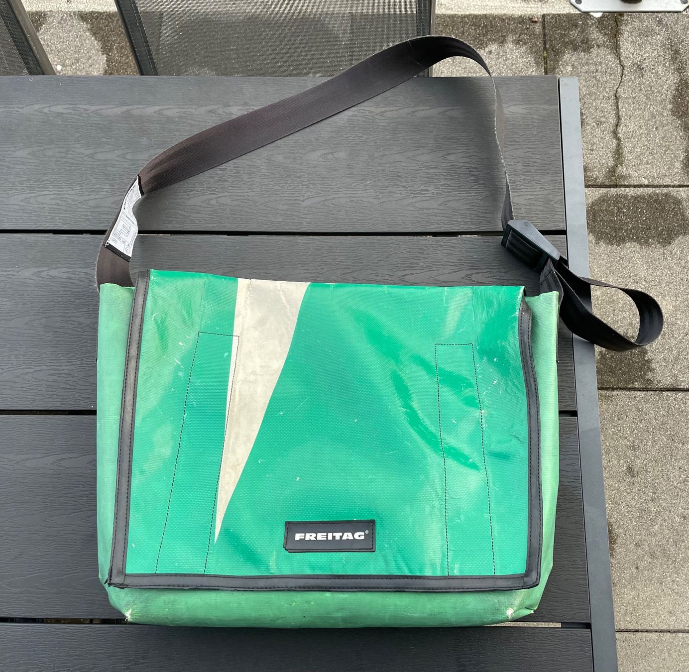 Freitag Taschen für Damen: Freitag grosse Umhängetasche – Gebraucht aus Bern von
