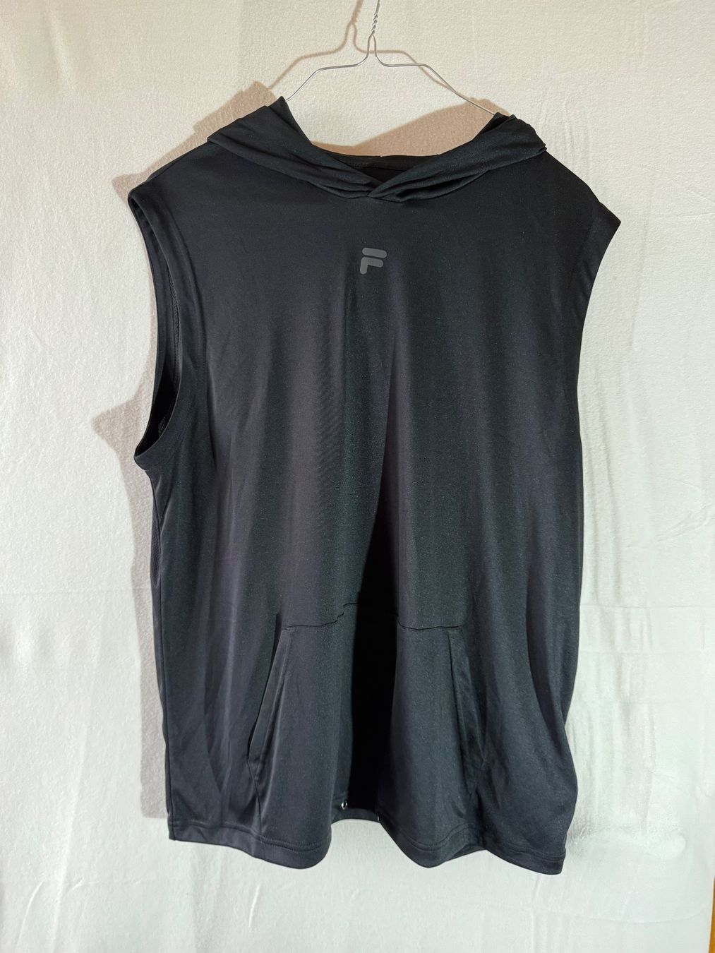 Fila Maglioni & Felpe: Kapuzenshirt von Fila Gr. L – Usato da Grosswangen venduto da second_hand_dress