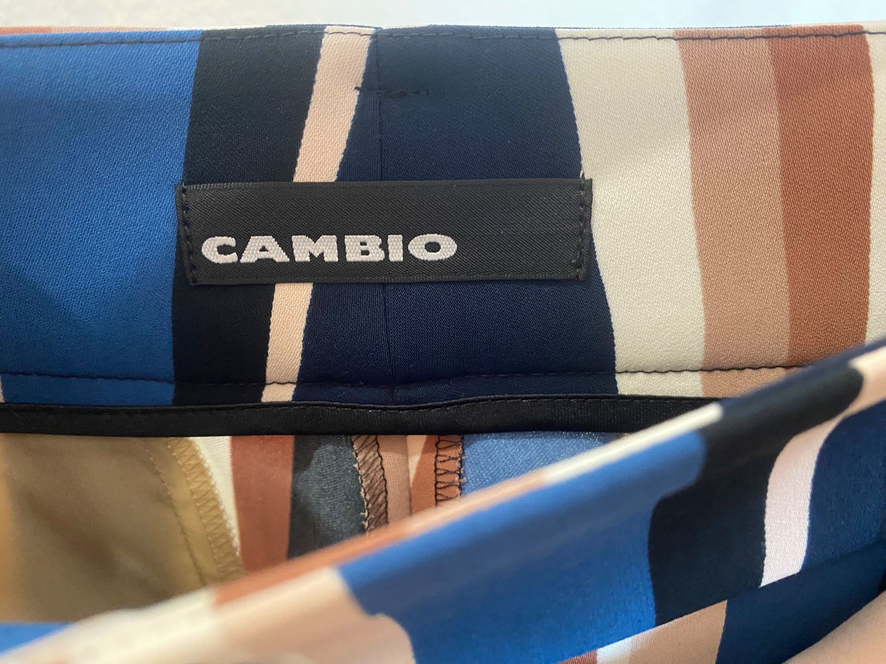 Cambio Pantaloni: Cambio Claire Sommerhose gestreift farbig Gr. 44 - 46 – Usato da Arlesheim venduto da san_w9vr 9