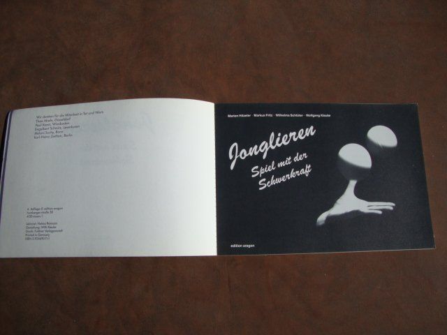 Bücher: JONGLIEREN - Spiel mit der Schwerkraft – Gebraucht aus Bern von carola31 1