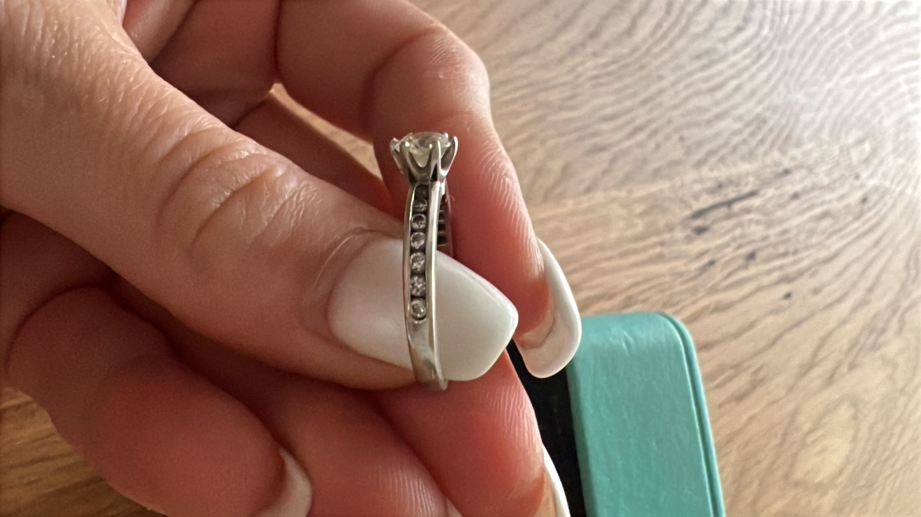 Tiffany & Co. Anelli: Tiffany & Co Platin Solitare Ring – Usato da Zürich venduto da kat_25lp 1
