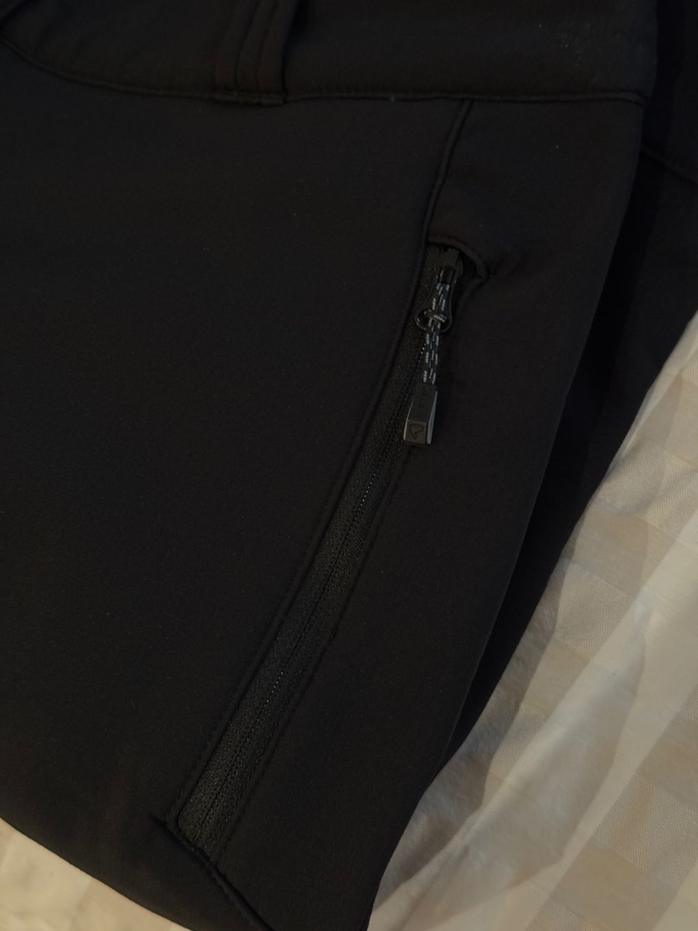 Ziener Pantaloni: Gefütterte Softshell Hose – Usato da Zürich venduto da RicardoExplorer 1