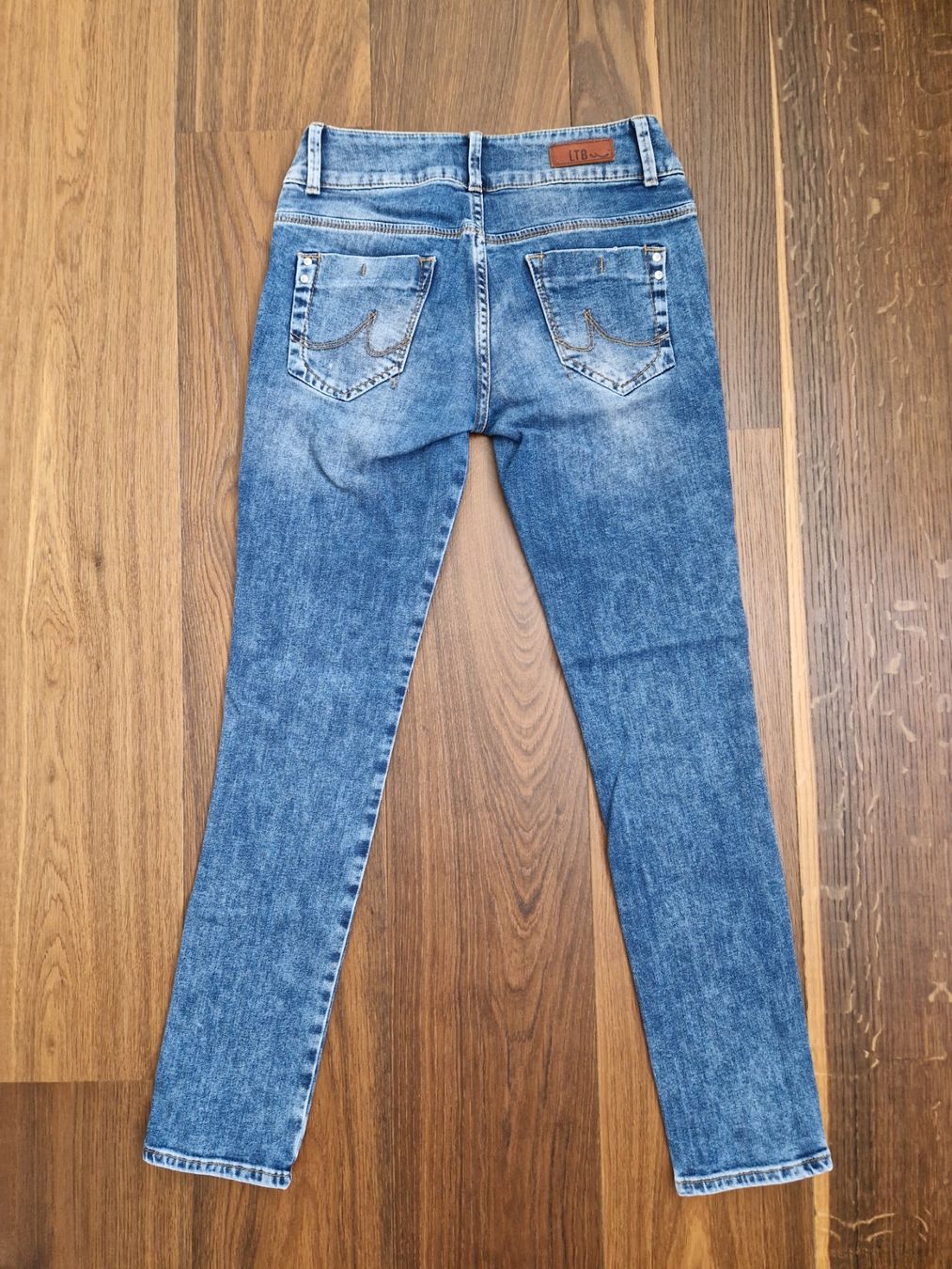 Jeans: LTB Jeans Molly W28/L30 – D'occasion à Au SG par Chliini87 1
