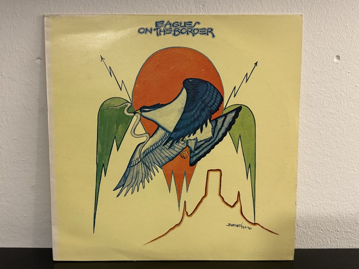 Dischi in vinile: Vinyle Eagles - On The Border / DE 1974  – Usato da Delémont venduto da Studio_du_soleil