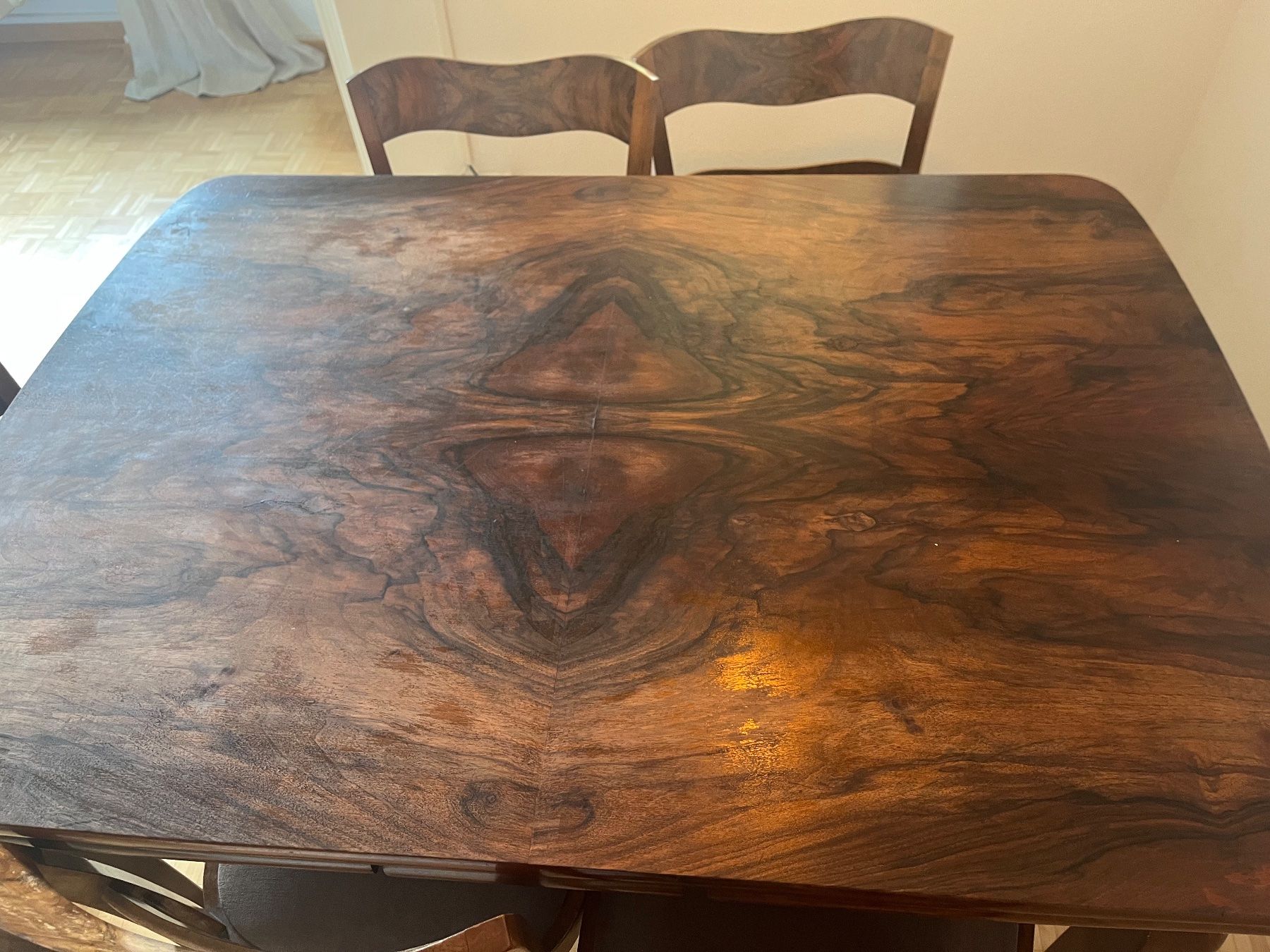 Set di tavolo e panche: Vintage Holztisch mit 6 Stühlen – Usato da Zürich venduto da jalexandra6 5