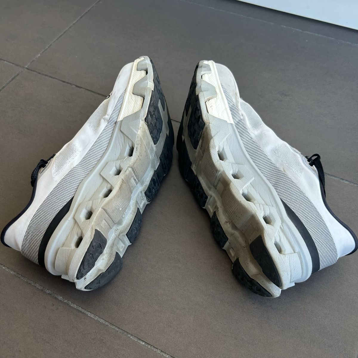 On Herrenschuhe: Cloudmonster Hyper EU44 – Gebraucht aus Bottmingen von a_kings 2