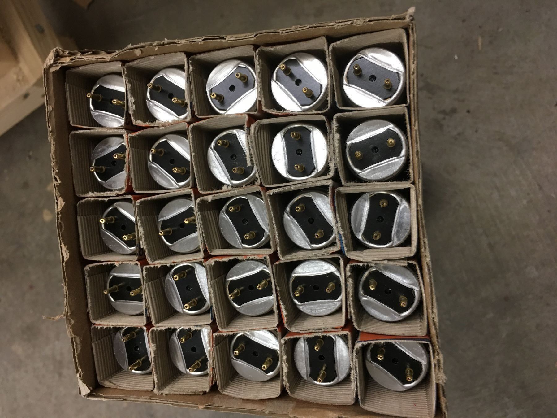 Lampade: Pack mit 25 x Leuchtröhren Osram – Nuovo e nell'imballaggio originale da Zürich venduto da ELPESCADILLA 1