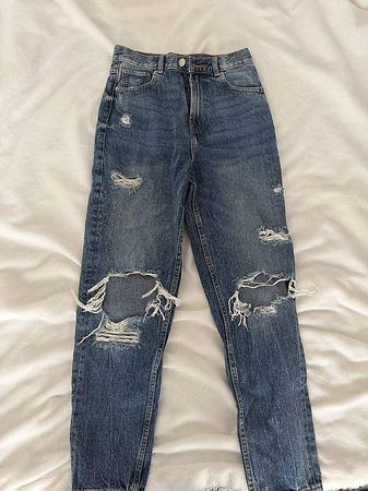 Jean mit Löcher von NewYorker
