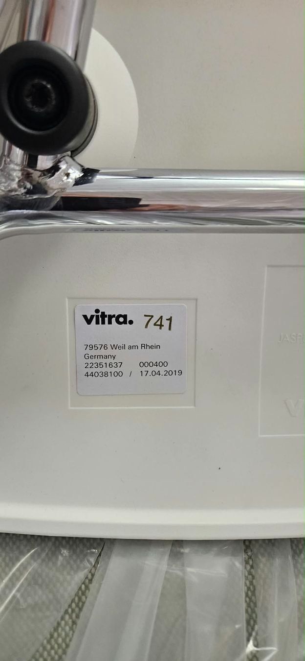 Vitra Chaises: Vitra HAL Stuhl mit Sitzpolster – Neuf (Voir description) à Biel/Bienne par Bureaurama 2
