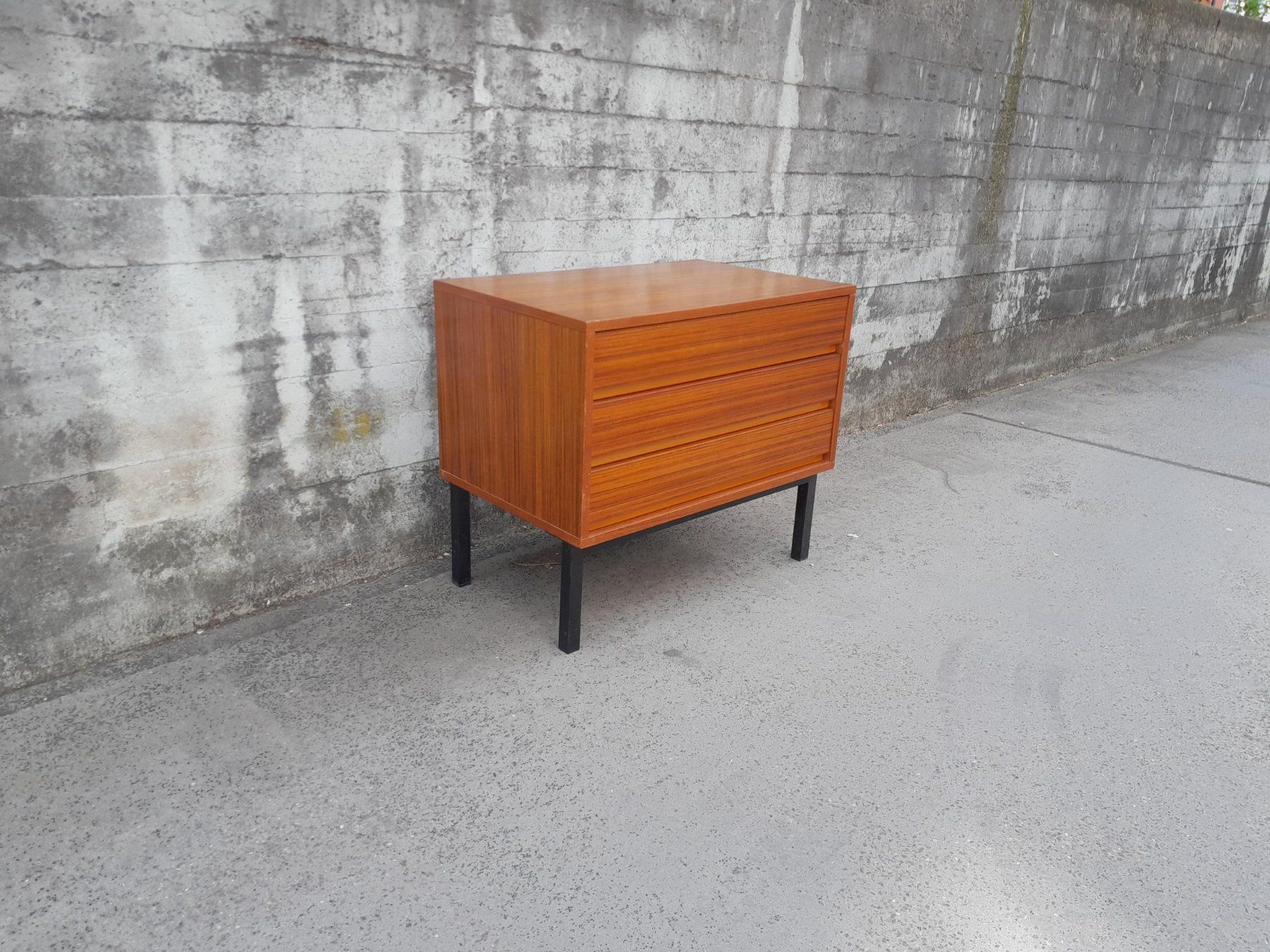 Cassettiere: Kleine Vintage Kommode / Sideboard / Nachttisch – Usato da Männedorf venduto da Bel-view 2