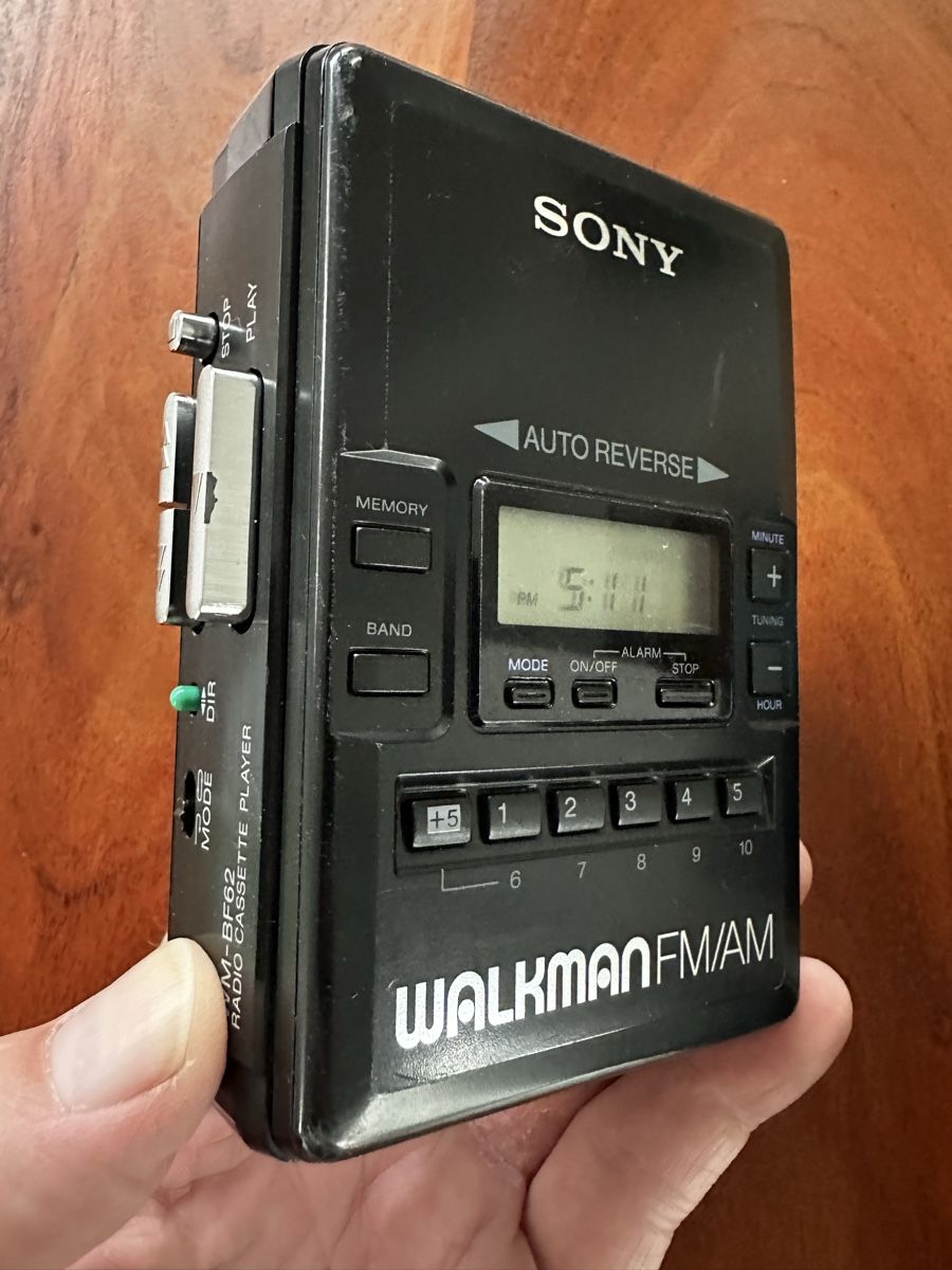 Sony Tragbarer Mediaplayer: Sony MC Walkman mit 10 Kasetten MCs – Gebraucht aus Gretzenbach von Gua 3