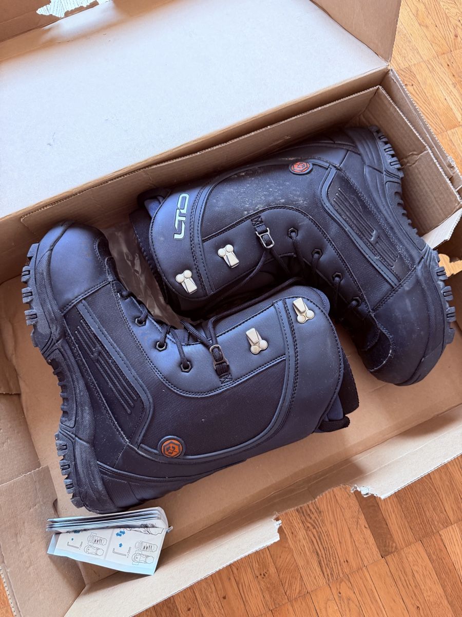 Scarpe da uomo: LTD Snowboarding boots – Usato da Küsnacht ZH venduto da tan_6rsh