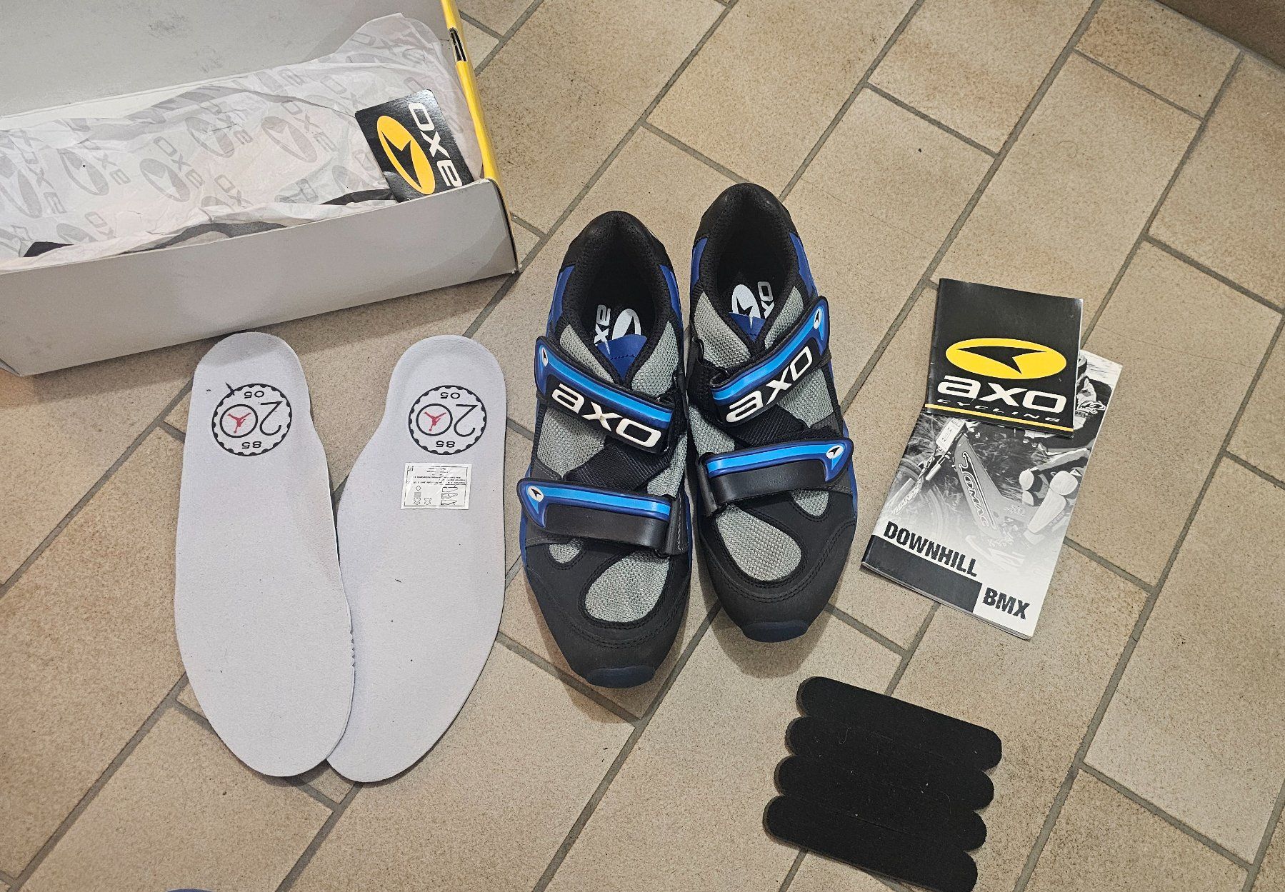 Herrenschuhe: Axo Viper chaussures vélo – Gebraucht aus Etoy von angi020