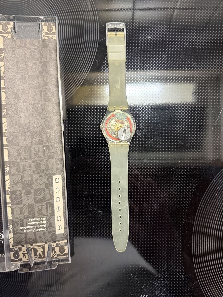 Swatch Uhren: Swatch Access Skipass sehr guter Zustand – Gebraucht aus Messen von Versber 3