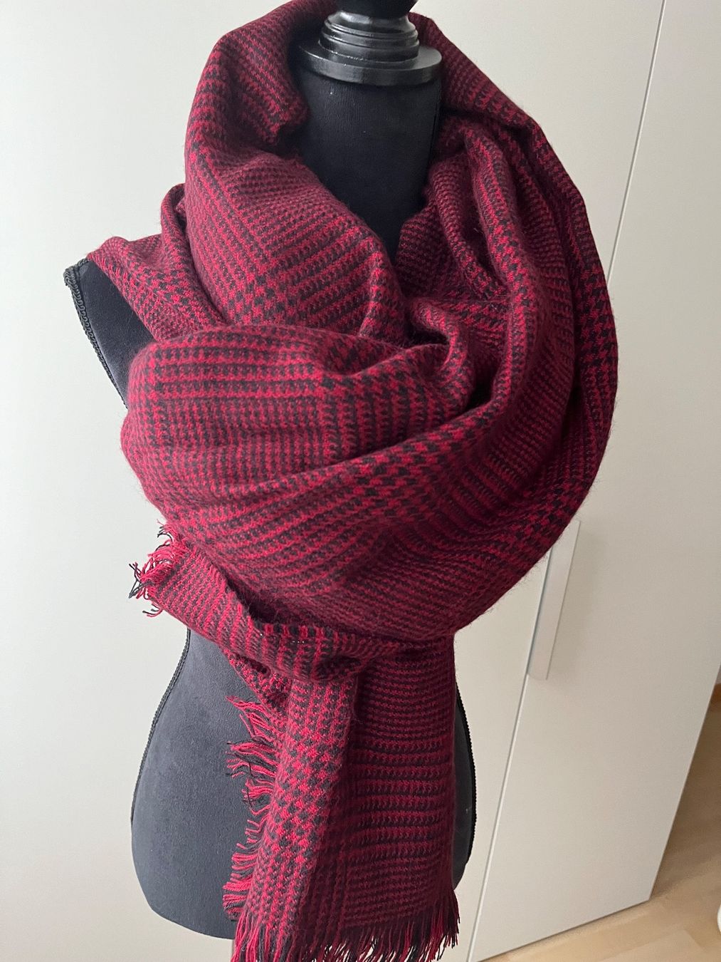 Esprit Foulard & Sciarpe: Schal edc Esprit  | NEU !! – Nuovo (secondo la descrizione) da Jona venduto da tissot8645 4