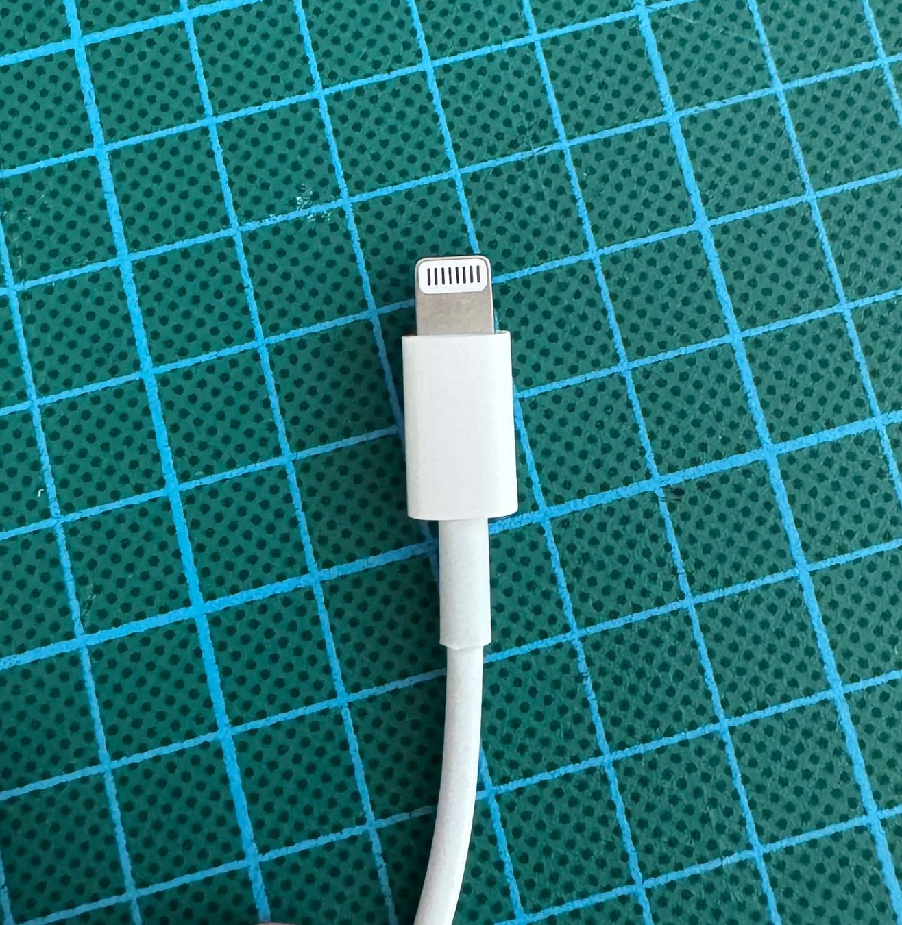 Apple Kabel: NEU 3x iPhone Ladekabel 3m | Lightning USB/USB-C – Neu und originalverpackt aus Basel von SatansRaptor 1