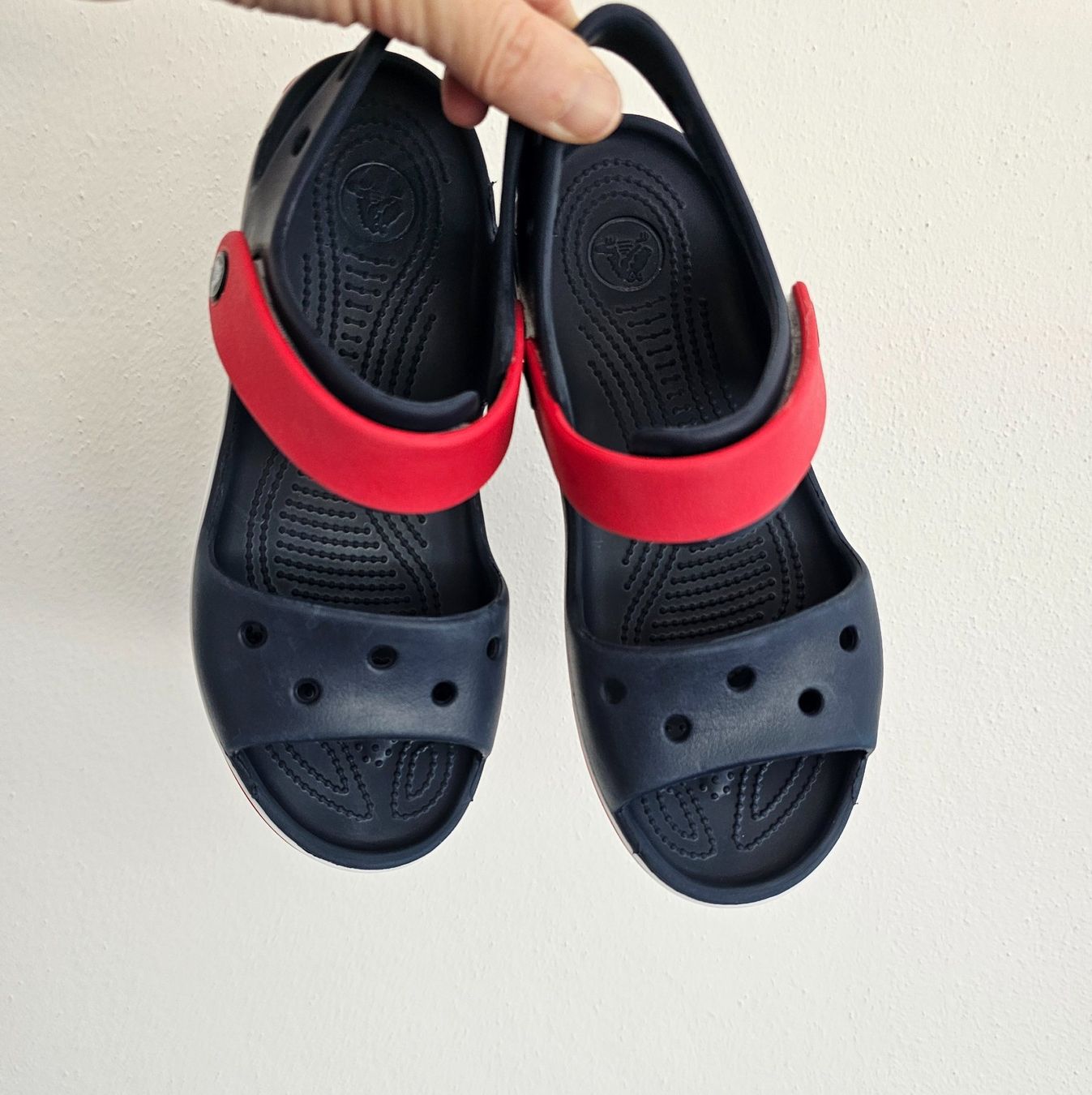 Crocs Scarpe per ragazzi: NEW CROCS sandals (34-35 EU) – Nuovo (secondo la descrizione) da Origlio venduto da ann_q6qv 1