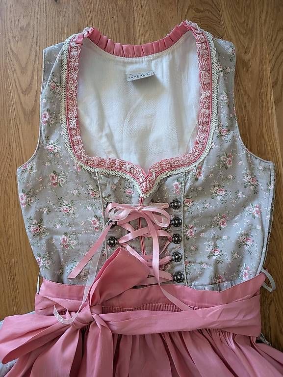 Kleider: Dirndl Damen – Gebraucht aus Zürich von daj_w7nd 1