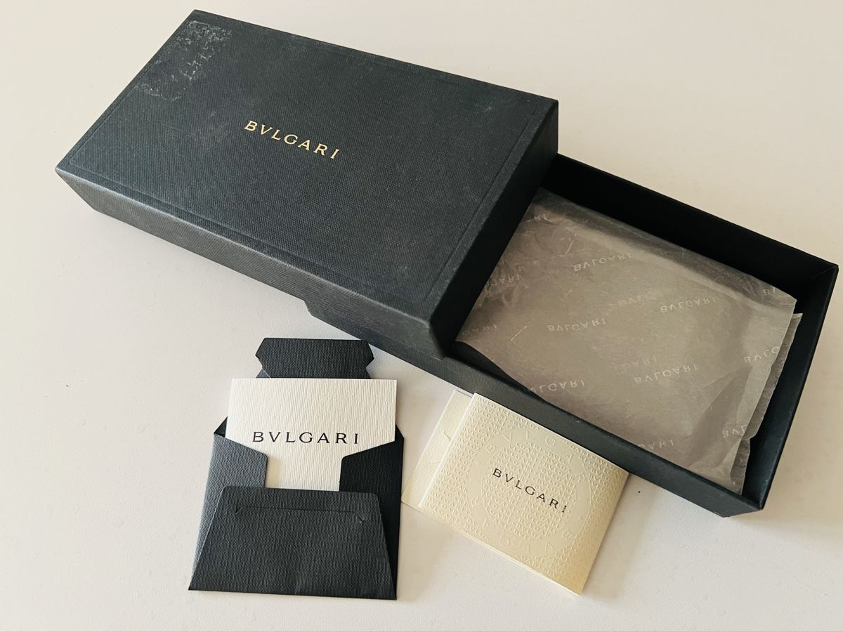 Bulgari Brieftaschen: BULGARI original Passport & Document holder, with box&papers – Neu und originalverpackt aus Mont-sur-Lausanne von vmi_ym5l 5