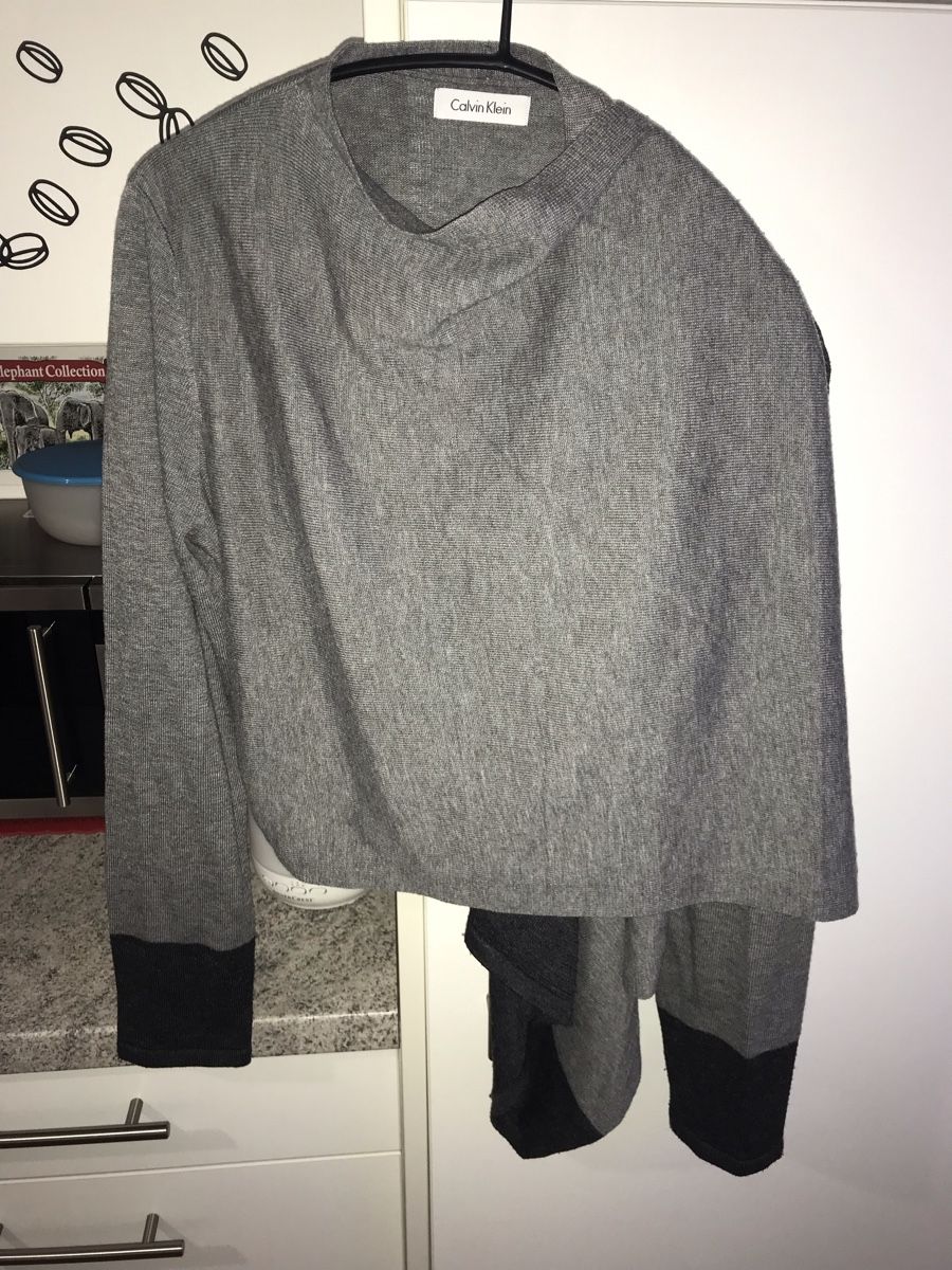 Calvin Klein Bolero: CALVIN KLEIN BOLERO GRÖSSE ONE SIZE – Usato da Basel venduto da ros_gw5v 3