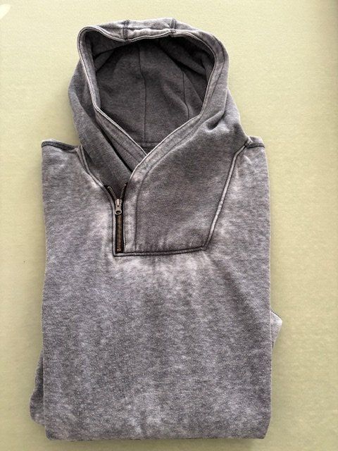 Maglioni & Felpe: grauer Kapuzenpullover in Grösse XXL – Usato da Würenlingen venduto da Delfinli1 1