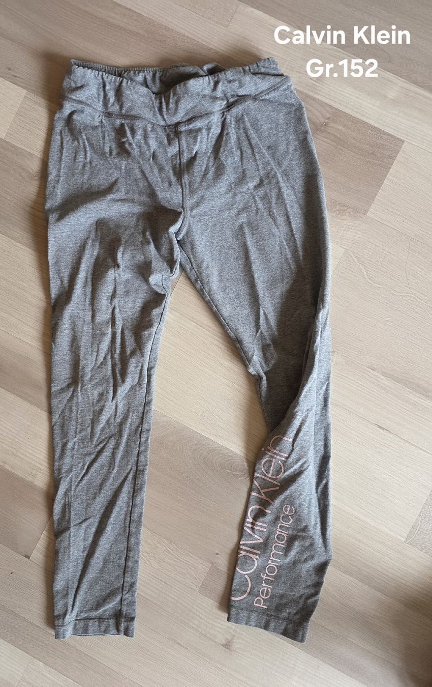 Calvin Klein Calze & Collant: Calvin Klein Leggins Gr.152 – Usato da St. Peterzell venduto da upcycling_