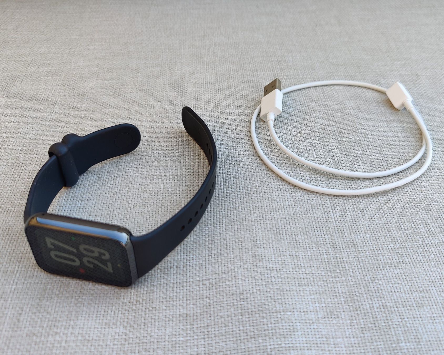 Xiaomi Smartwatch: Xiaomi Smart Band 8 Pro Schwarz + Ladekabel – Usato da Zürich venduto da j00e