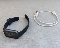Xiaomi Smart Band 8 Pro Schwarz + Ladekabel