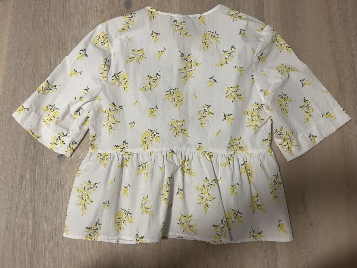 H&M Camicette: Kurzarmhemd geblümt XS neu – Nuovo (secondo la descrizione) da Birrwil venduto da vanyboo 3