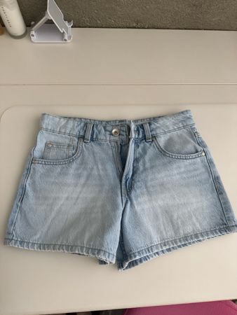 Jeans Shorts Bershka hellblau Grösse 34 guter Zustand