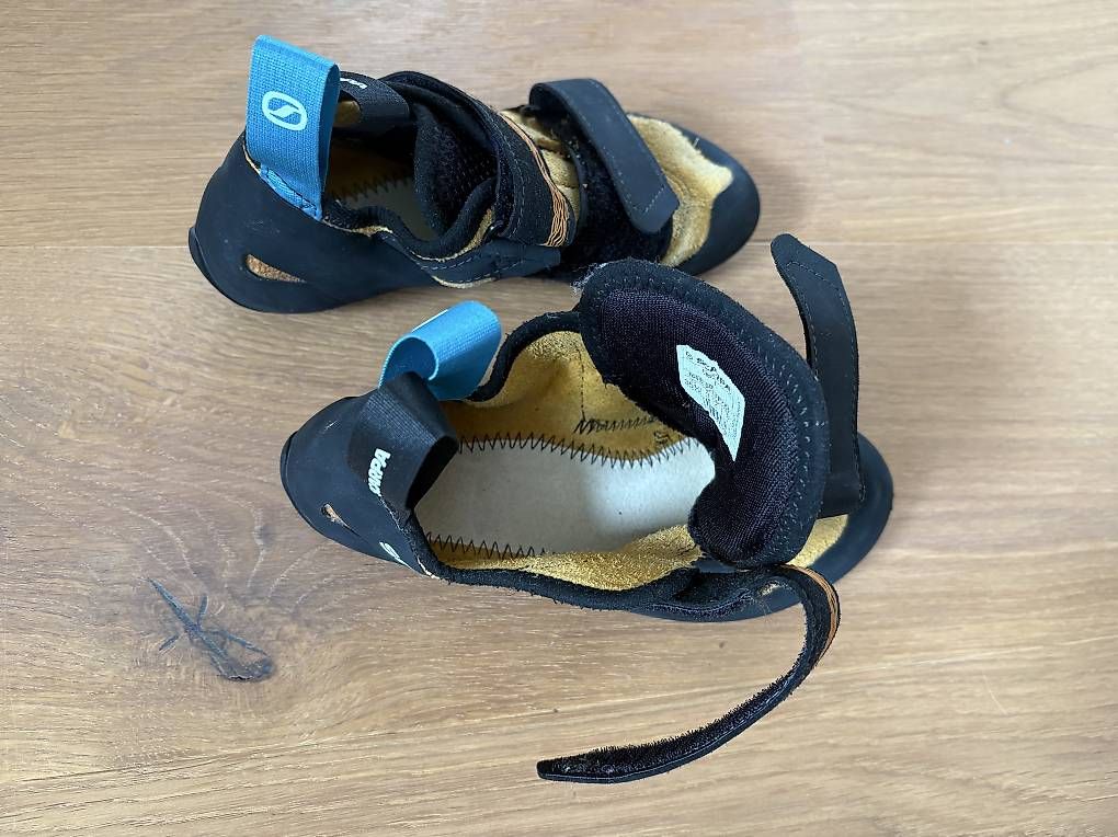 Herrenschuhe: Kletterschuhe Scarpa Kind Grösse 35.5 – Gebraucht aus Wald ZH von Schlumpfine80 3
