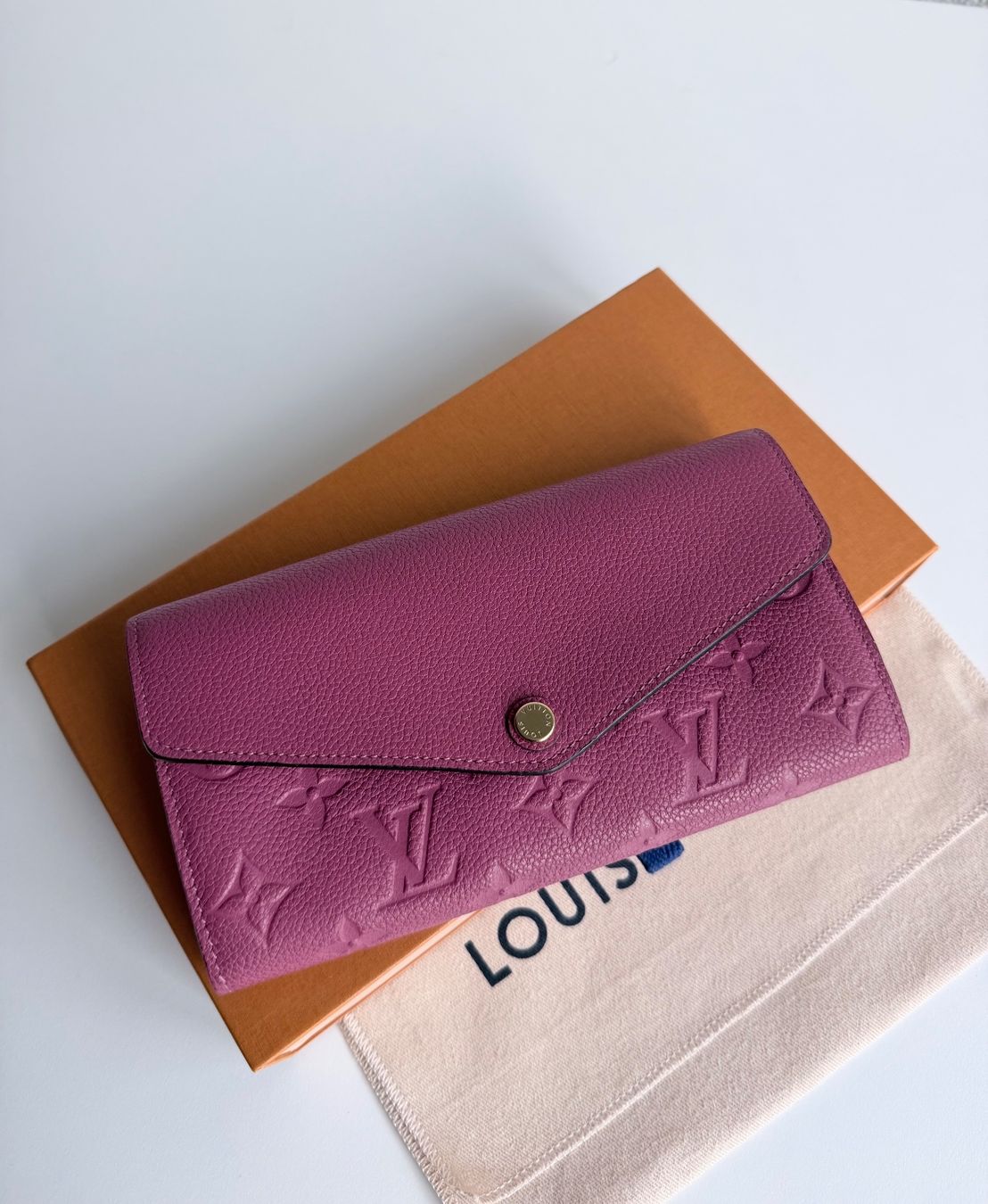 Louis Vuitton Portamonete: Louis Vuitton Sarah Wallet – Usato da Reinach AG venduto da RobbisB 4