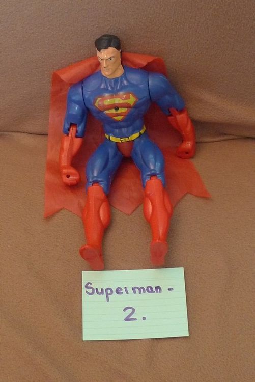 Statuette: Superman-2. – Usato da Bern venduto da bn1640 2