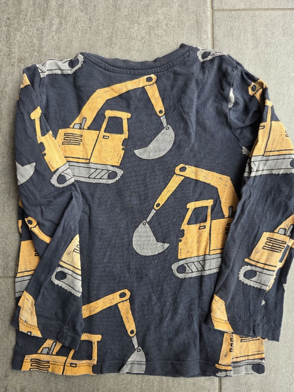 H&M Maglioni & Felpe: Kinder Langarmshirt H&M Bagger Gr. 110/116  gebraucht – Usato da Hüntwangen venduto da ManuM2014 1