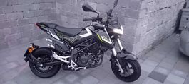 Motorrad Benelli TNT 125 schwarz wenige Kilometer 